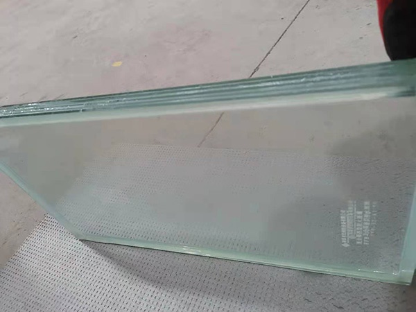 2-3 hour fire-resistant glass