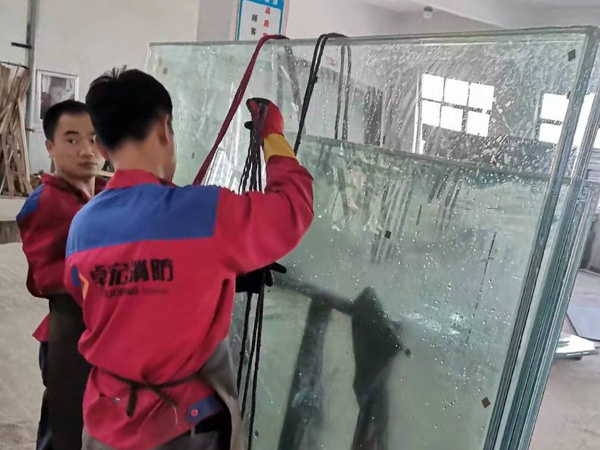 2-3 hour fire-resistant glass