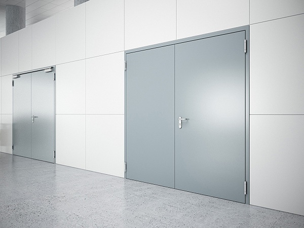 What is a fire door? What are the classifications?