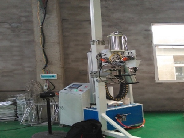 Fully automatic molecular sieve filling machine